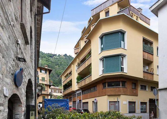 Borgo Coloniola View Como