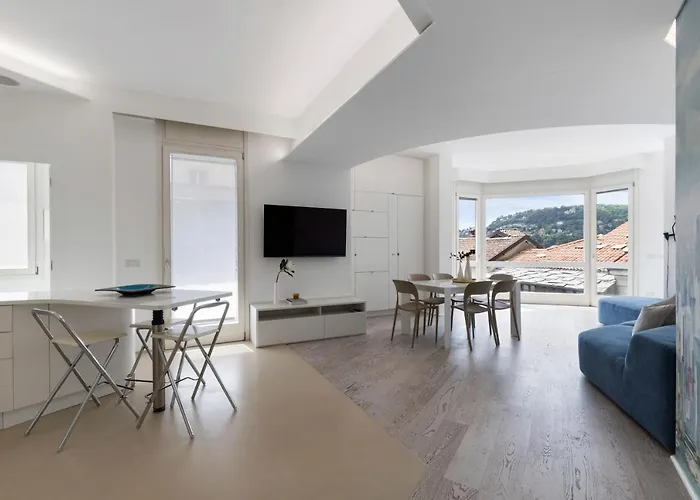 Borgo Coloniola View Como